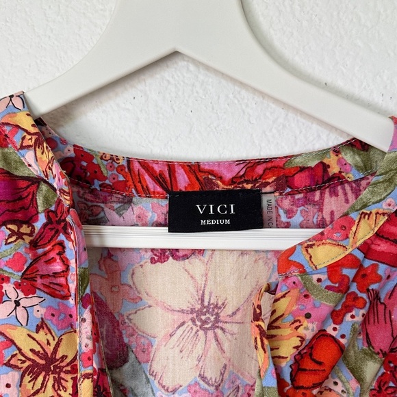 Vici Women's pandora Floral Blouse with split neck - Picture 2 of 4